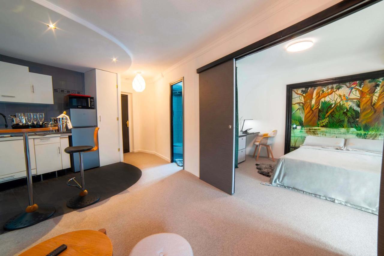 Appart'Hotel Chaleureux Au Coeur De Tullins - Le Roitelet Kültér fotó